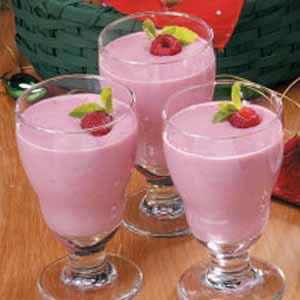 Healthy And Easy Raspberry Cream Breakfast Smoothie! 😃😘❤️😋