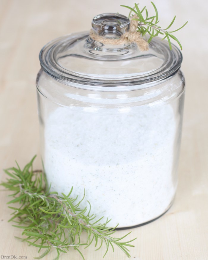 INSTRUCTIONS | 
1. Mix rosemary essential oil into the Epsom salt.
2. Empty tea bags and crush rosemary into fine pieces.
3. Stir all ingredients together.
4. You may make several batches at once and store in an airtight jar.
