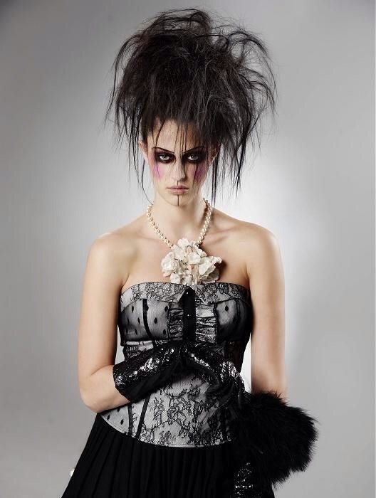 Totally Creepy Halloween Hairstyle Idea's