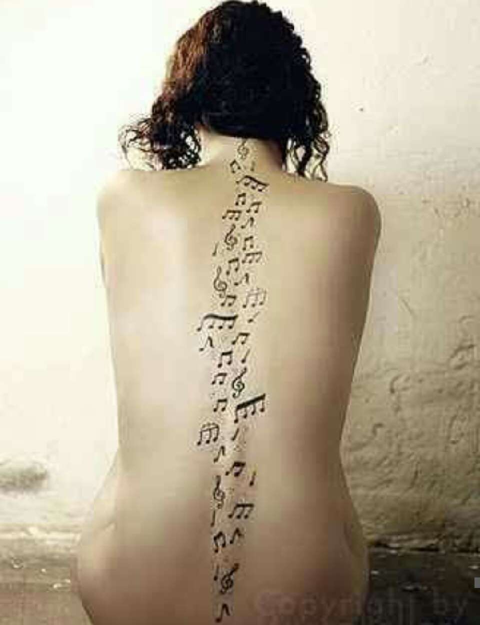 Spectacular Spine Tattoos !!!
