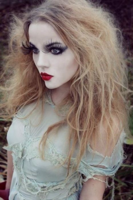 Totally Creepy Halloween Hairstyle Idea's