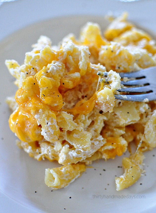 π4β£ Ingredient Slow Cooker Mac And Cheese, Delicious!π