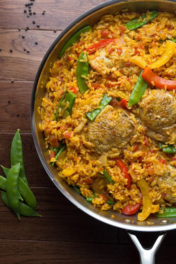 21. One-Pot Saffron Chicken with Peppers and Peas 