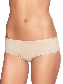 Wear clean cotton underwear and breathable clothes. Change underwear daily.