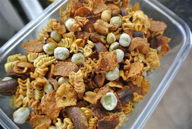 6. Crunchy Ramen Snack Mix