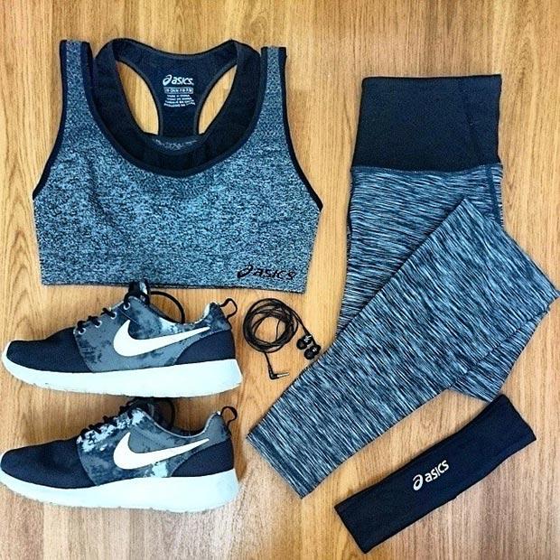Fashion tip:
You know how in middle school, you were extra excited to go to school when you had a cute outfit to show off? I totally stole that feeling for my workout clothes. When I'm feeling a slump in my routine, I make coordinating workout outfits to spark my interest in hitting the gym!