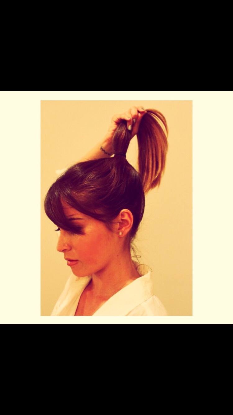 Super Easy Super Cute Top Bun !! 