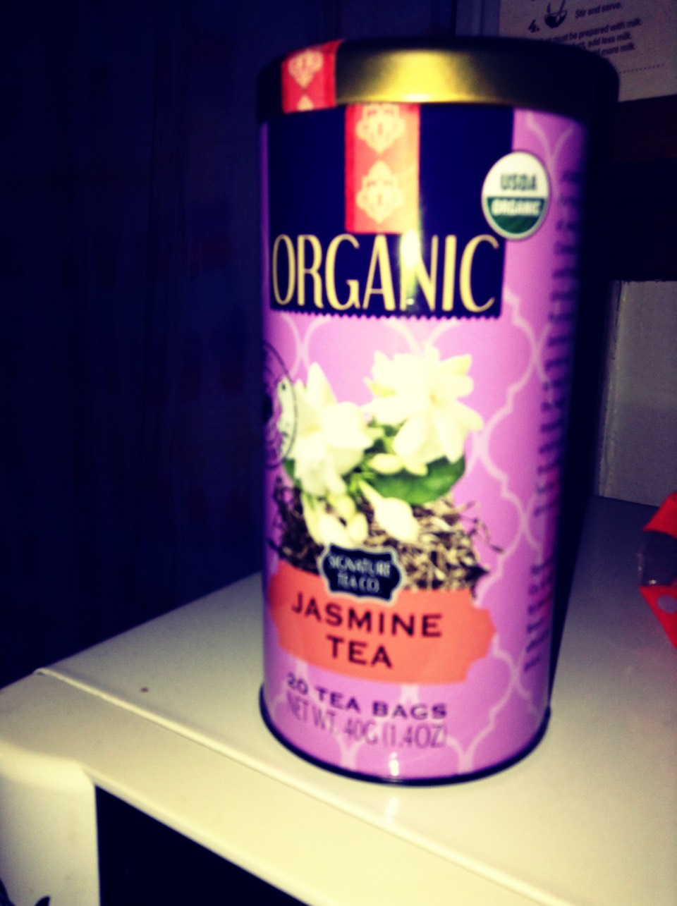 Finally, I just tried this brand for the first time, and it is amazingggggg
The jasmine has a strong perfume, but a sweet taste, and a plus, it's organic 😘
And the can is awesome/).(\ 
And it was pretty cheap 😂
I add honey or agave to mine 
