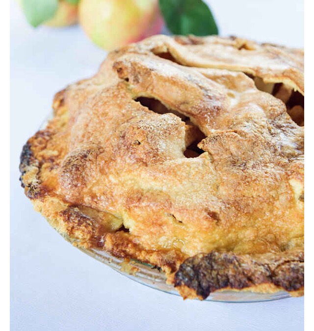 Apple Cinnamon Pie with Whipped Sour Cream