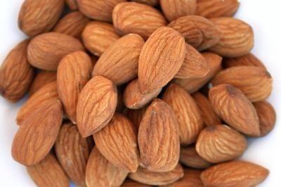 Almonds

Munch on ten almonds or cashews, or one tablespoon of nut butter for a protein-packed snack!