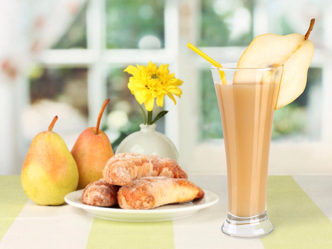 Ginger pear smoothie
1 cup of water
1 pear (peeled and cored)
1 cup of baby spinach
1 tablespoon of honey
1 tablespoon of flax seeds
1/4 inch of ginger (peeled and grated)