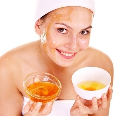 WASHING YOUR FACE IN THE MORNING WITH HONEY IS GREAT FOR YOU 