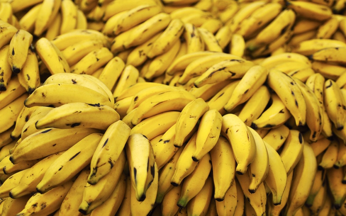Ever had issues prying into a banana? You’re not alone. Instead of wasting precious banana by hacking into the fruit’s stem end with a knife, gently press the bottom together and peel the banana from the bottom up.