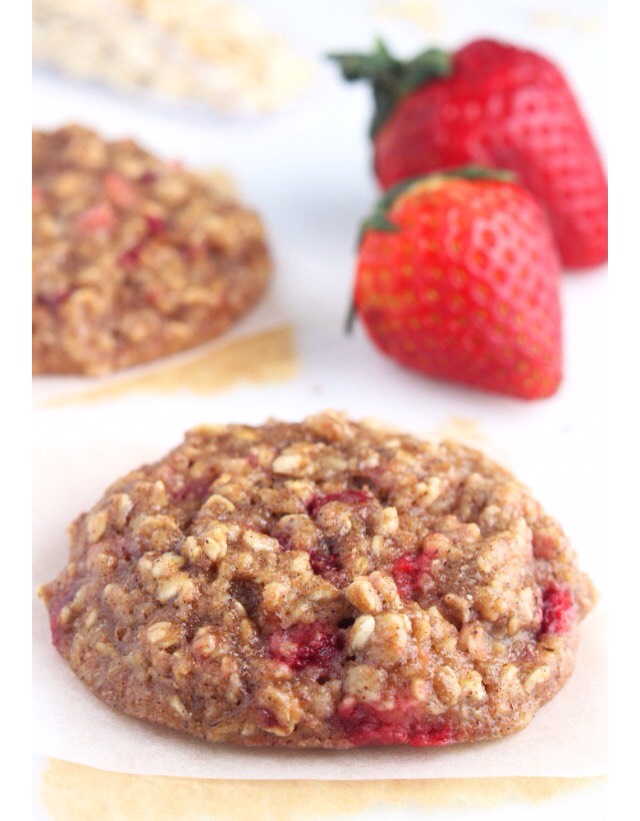 Strawberry Oatmeal Cookies
