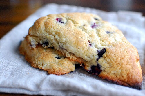 SCONEZZZ 
ugh ilysm whoever created this recipe. The blueberry and iced pumpkin scones are my personal  fav but they're all madd good😍