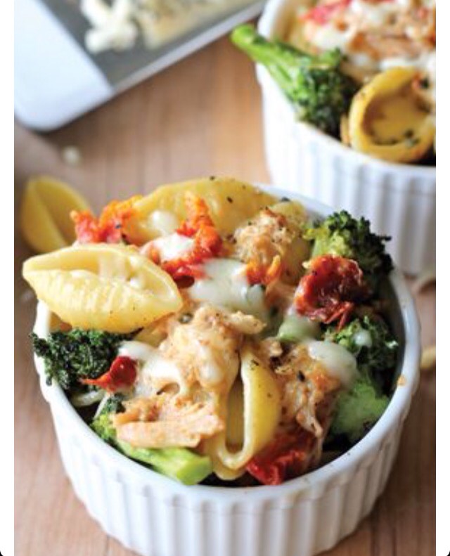 Broccoli Chicken Mac N' Cheese