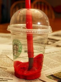 -> Recycle drink cups into paint pots