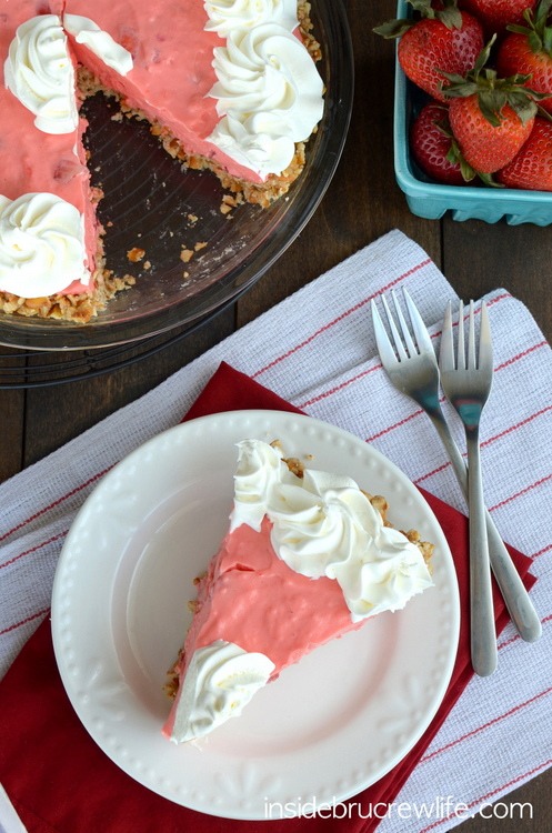 Strawberry Pretzel Pie