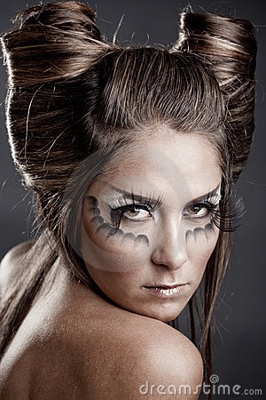 Totally Creepy Halloween Hairstyle Idea's