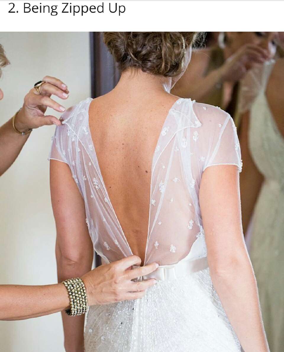 Pictures You Will Regret NOT taking Of Your Wedding Dress! 