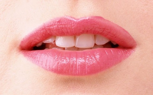 Wake Up With Dry Lips? Get Rid Of Dry Skin