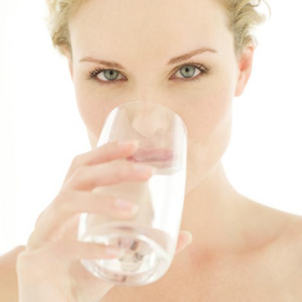 The best thing you can do for your appearance is to drink lots of water. Hydration helps your skin stay moisturized and glowing, boosts your metabolism, and keeps your energy levels up. Spritz water on your face too, especially in the summer, to keep it feeling and looking refreshed.