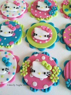 Adorable Cup Cake Topper Ideas And Some DIYs. π