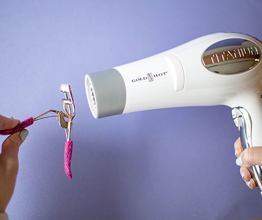 use a hair dryer to heat up your eyelash curler *make sure it won't burn you tho* and your eyelashes will stay curled all day