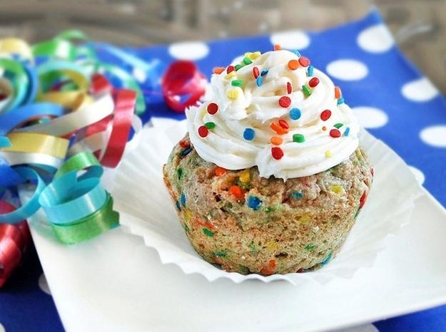 Funfetti Cupcake 

http://chocolatecoveredkatie.com/2012/01/02/funfetti-cupcake-for-one/ 