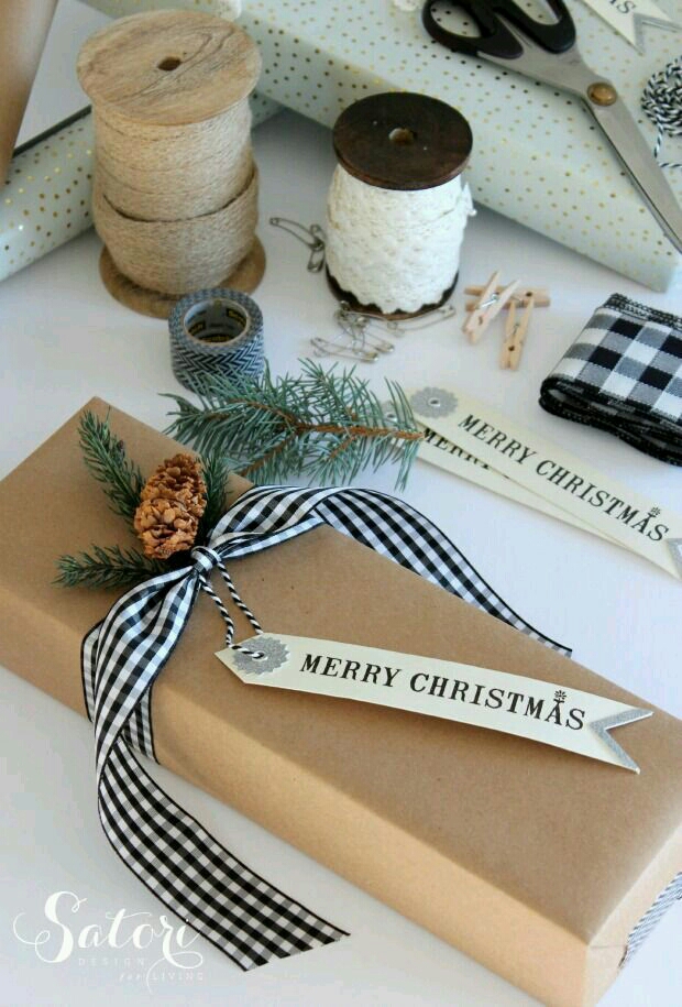 Really Cool Holiday Gift Wrapping Ideas. 