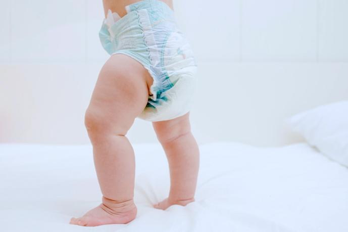 1. Avoid the Dreaded Diaper RashWhen diaper rash strikes, Waxelene can provide relief and prevent reoccurrence. Applying Waxelene to your baby's rash creates a protective barrier that can prevent irritants from making sore skin even worse. Waxelene locks the moisture in and helps soothes the skin.
