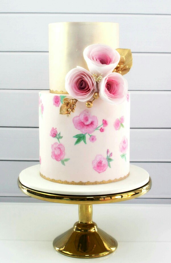 Beautiful wedding cakes.