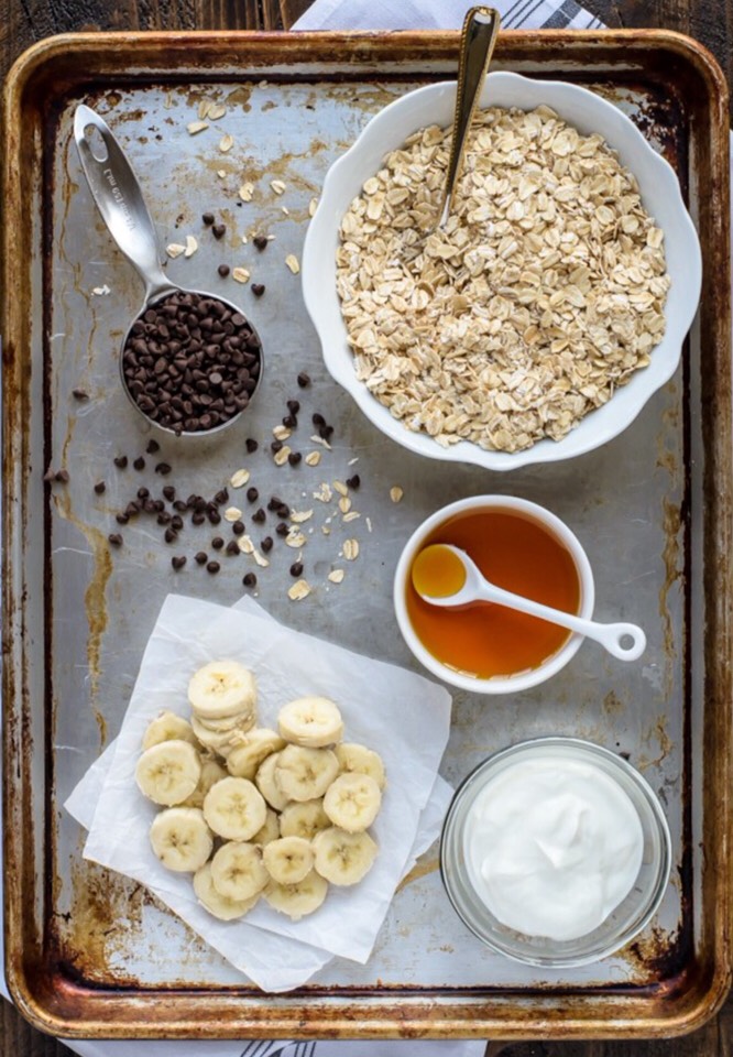 Clean Eating Blender Banana Oatmeal Muffins