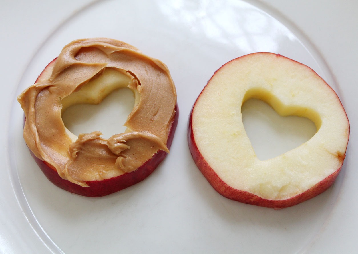 Yummm. If ur not allergic to peanuts, then you need to try this, it's peanut butter and apples. Sooooooo yummy