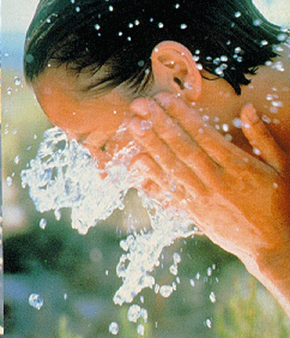 Make sure your face is clean, and rinse it with warm water. Gently massage the scrub into your face and let it sit for a few minutes until it hardens. Rinse it off with warm water, pat dry, moisturize and enjoy :)
