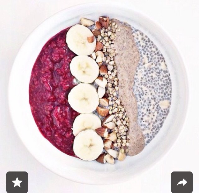 nstead of stacking your layers on top of each other, place your pudding with oats and jam side by side in a bowl and top with bites of nuts and bananas and a drizzle of almond butter for extra flavor.