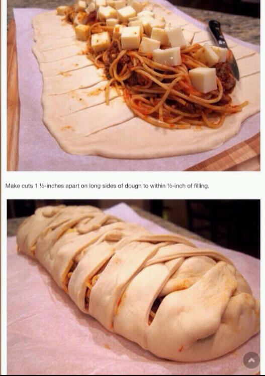 Spaghetti Stuffed Garlic Bread