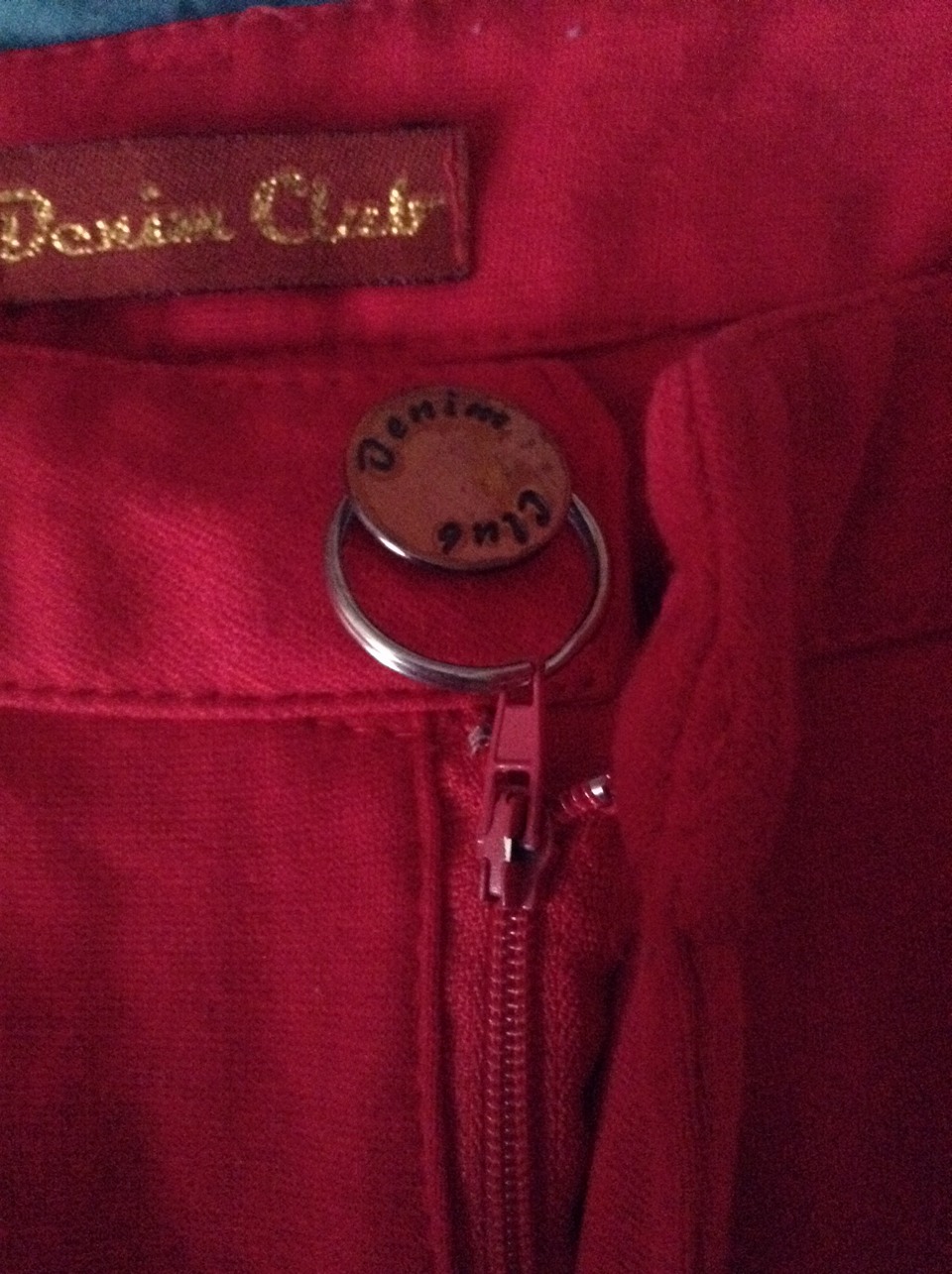 And finally zip up and put the hoop around the button fasten it and off you go :3