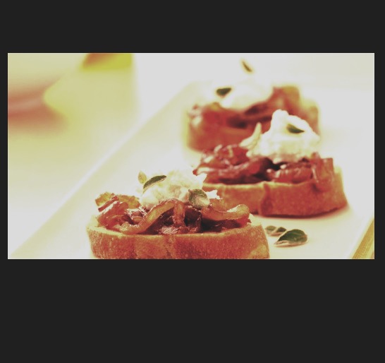 Goats cheese and caramelised onion are a match made in heaven and is very tasty. Spread them on cooled toast or on a fresh stick of French baguette.