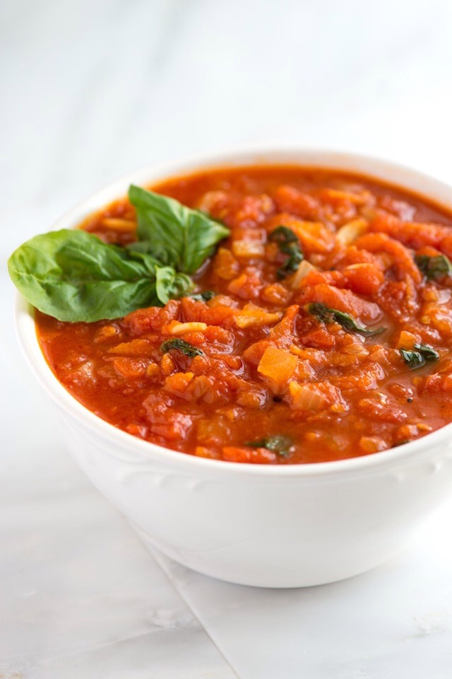 Marinara Sauce
You may be a whiz at making your own salsa or guac, but what about homemade marinara? That doesn’t have to be left to the pros! This Roasted Tomato Marinara Sauce is perfect for an Italian-themed meal at home.