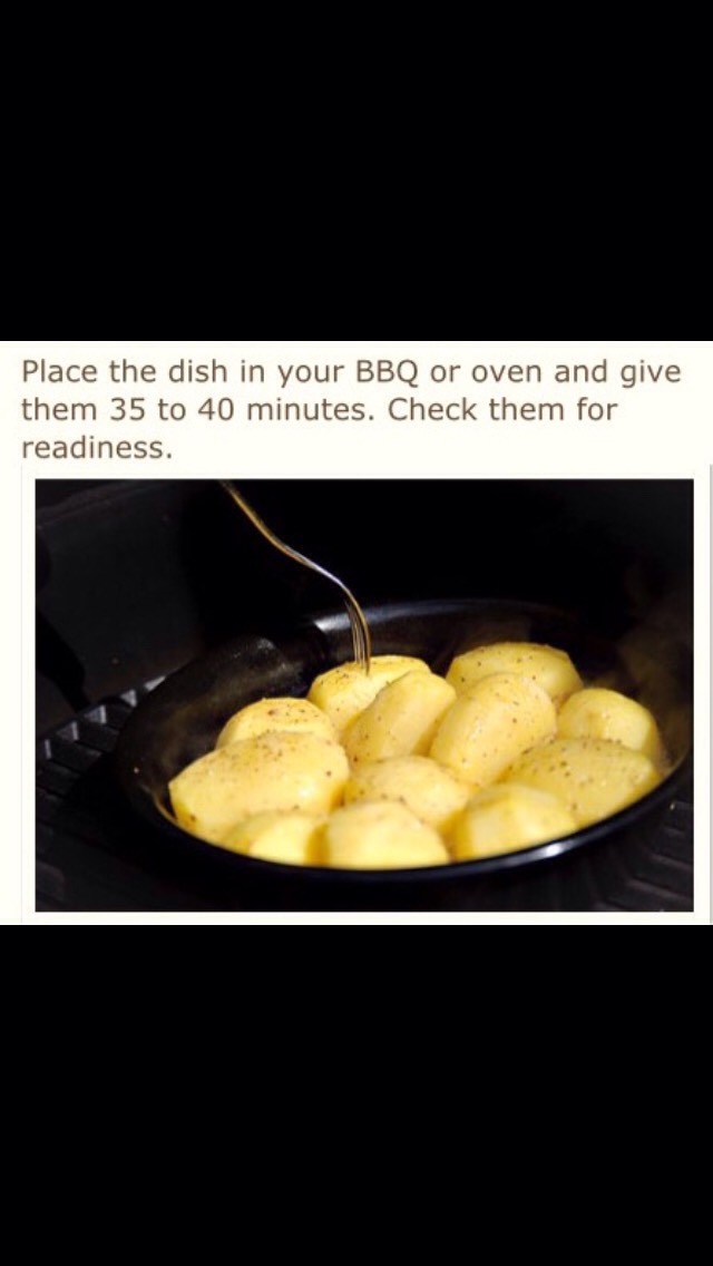 Delicious Potatoes Baked in Chicken Broth, Garlic, & Butter!๐ ๐ด