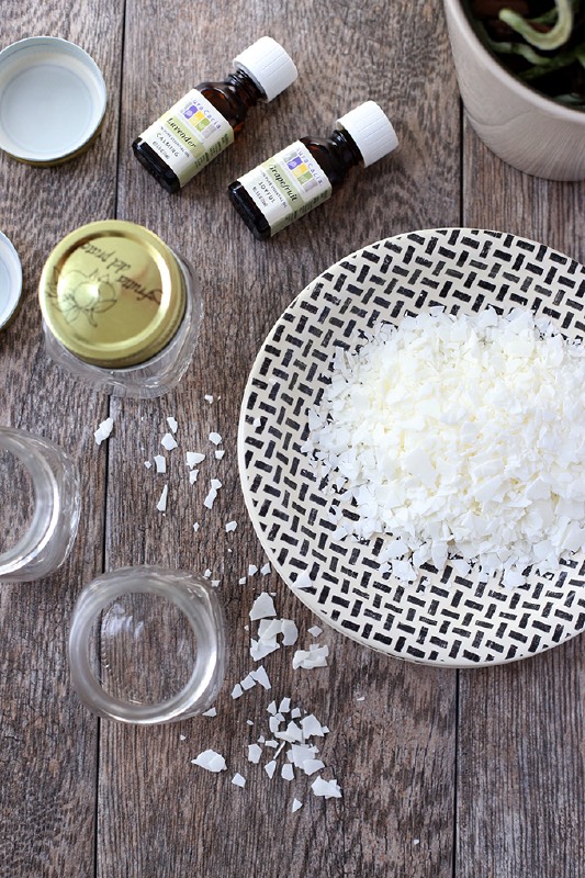 Ingredients
	•	6 cups soy wax flakes
	•	Wicks with anchors
	•	80-100 drops of essential oil (Lavender, coconut, vanilla, lemon, orange, grapefruit)
Other supplies:
	•	8 ounce mason jars (or jars of choice)
	•	wood stirring device
	•	pens or chopsticks for securing wicks.