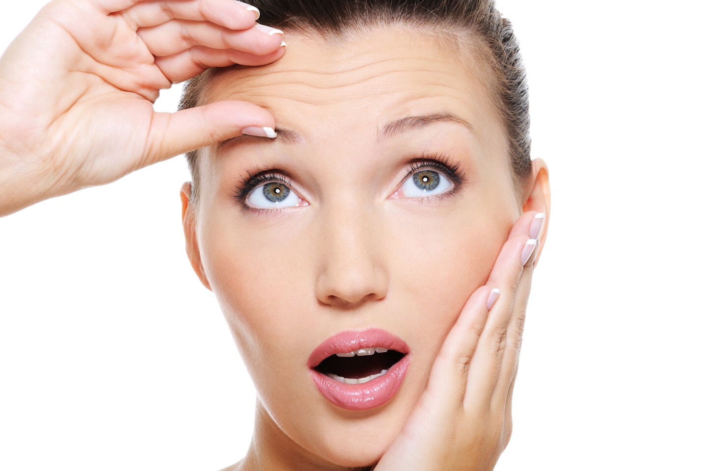 19. Onion juice mixed with honey is also a potent formulation for curing premature wrinkles.