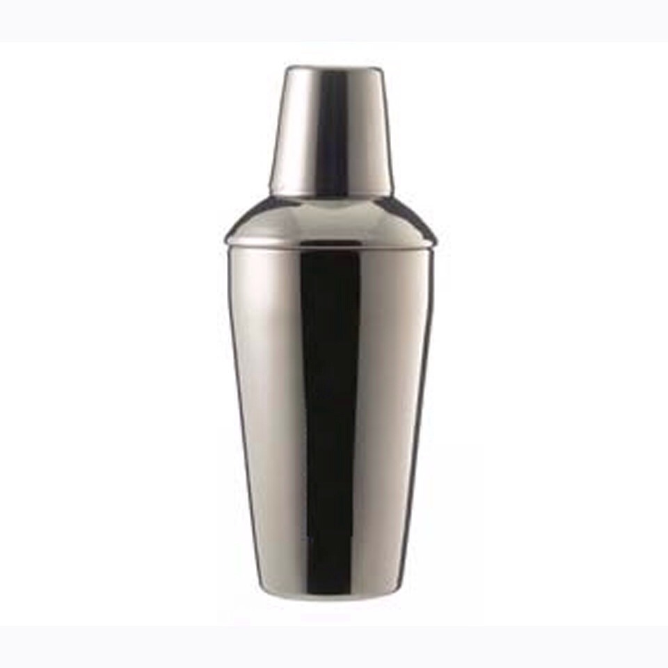 If using a shaker use crushed ice only in the shaker. If you are just going to make it in the cup you're going to drink use regular cubes  and make sure to STIR IT.