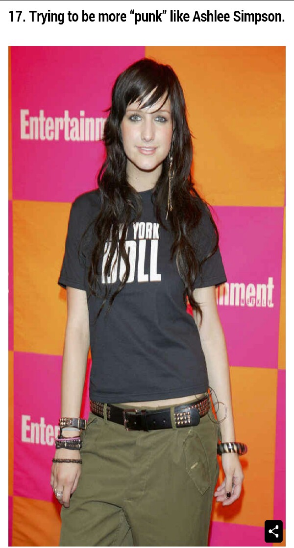Things Girls Where Obsessed With In The 00's!!!