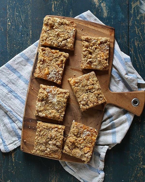 9. Almond Butter Granola Bars

http://fitmommydiaries.blogspot.com/2014/04/3-ingredient-almond-butter-granola-bars.html