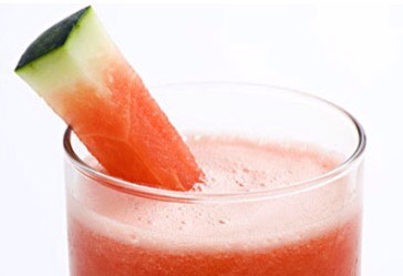 Watermelon smoothie:
As long as they're made without sugary mixers like sherbet,smoothies are a guilt free way to hydrate and watermelon is a terrific, low cal smoothie base. Not only is it a natural hydrator because of its water content, watermelon is also loaded with vitamins.