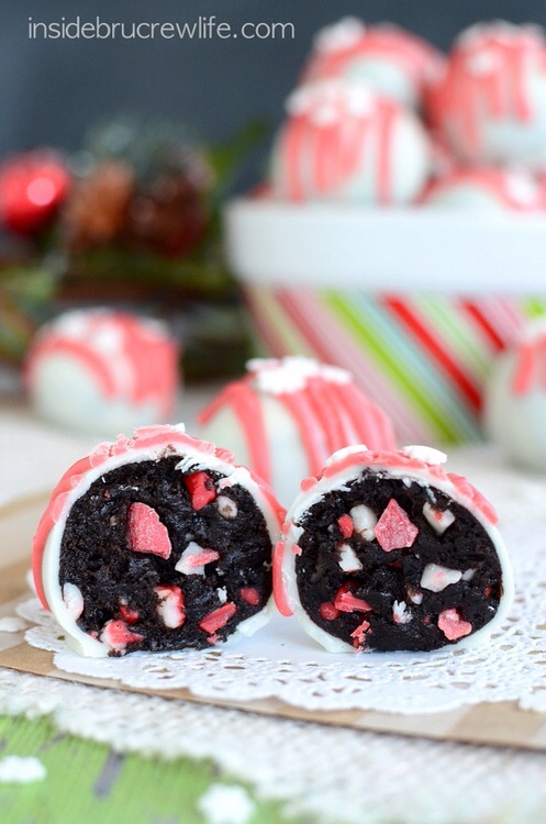 Place the white melting chocolate and 1 teaspoon shortening in a microwave safe bowl. Heat for 1 minute. Stir until creamy. Dip the Oreo balls into the chocolate using a toothpick. Set on wax paper until set.