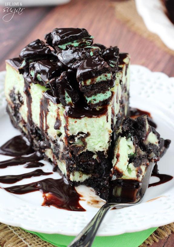 13. Mint Oreo Cheesecake

http://www.lifeloveandsugar.com/2014/10/27/mint-oreo-cheesecake/