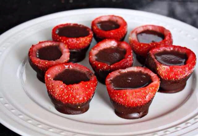 Who doesn't LOVE the combination of strawberry & chocolate?? 